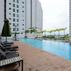 Straits Garden Suites, شقة جورج تاون